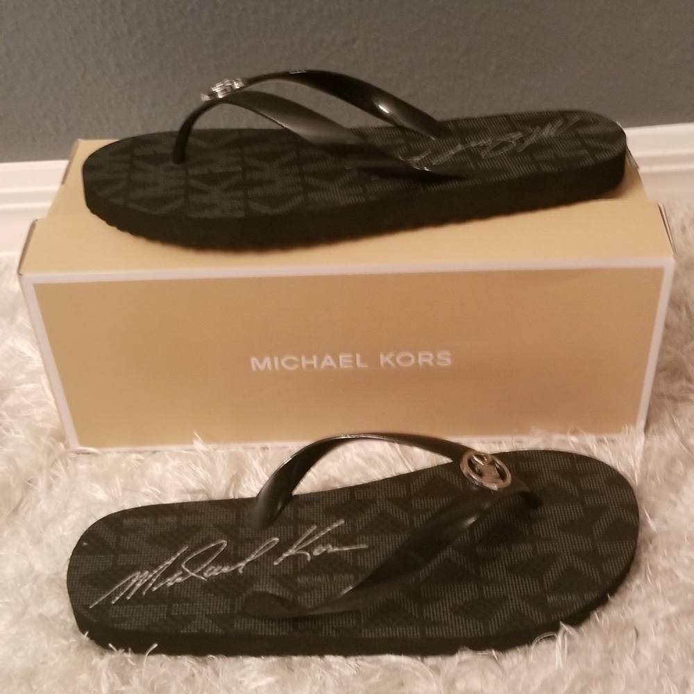 MK flip flops